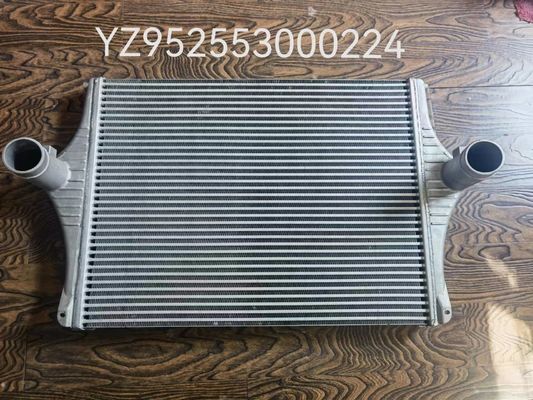 एल्युमिनियम सिनोट्रुक ट्रक इंटरकूलर असेंबली YZ952553000224